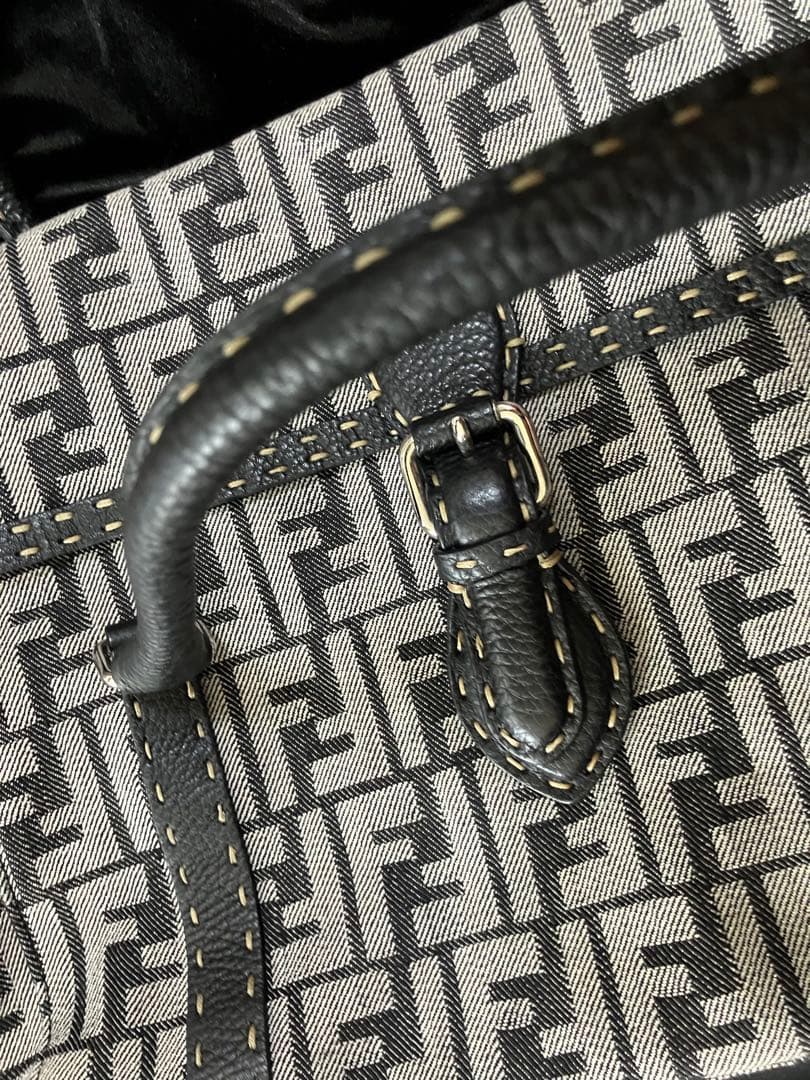 フェンディ リンダ美品