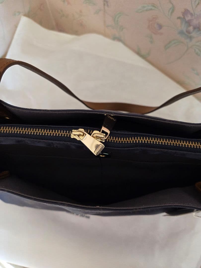 ネイビー ナイロン ショルダーバッグ