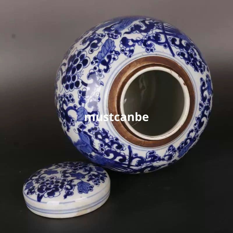 青花纏枝麒麟紋茶壺 景徳鎮 陶磁器 装飾品 現代工芸品 美術品 置物