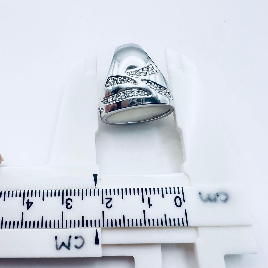 超美品✨スワロフスキー　マザーオブパール　シェル　クリスタル　リング