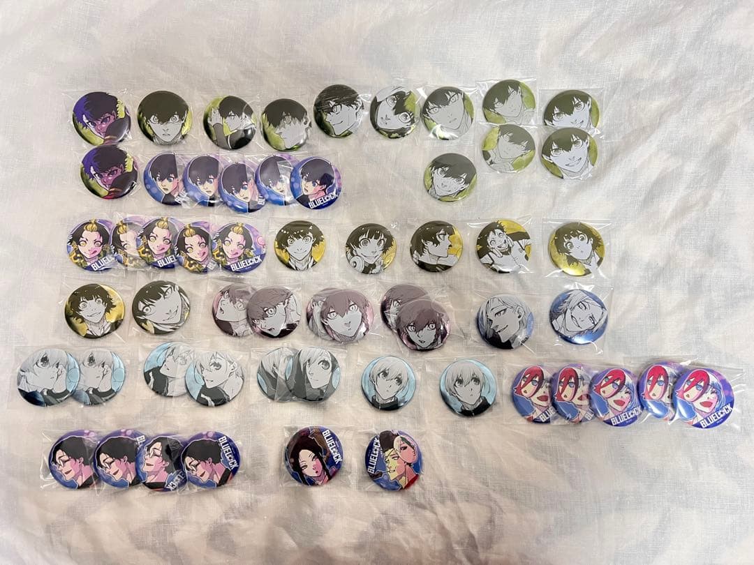12/26まで】ブルーロック 缶バッジ 紙類 特典類 まとめ売り - メルカリ