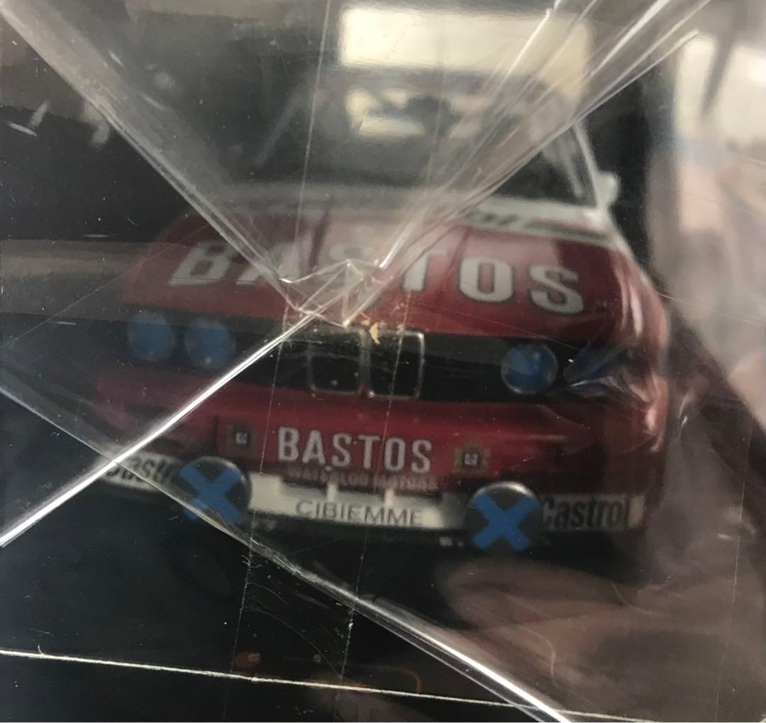 ミニカー BMW E30 M3 1/18