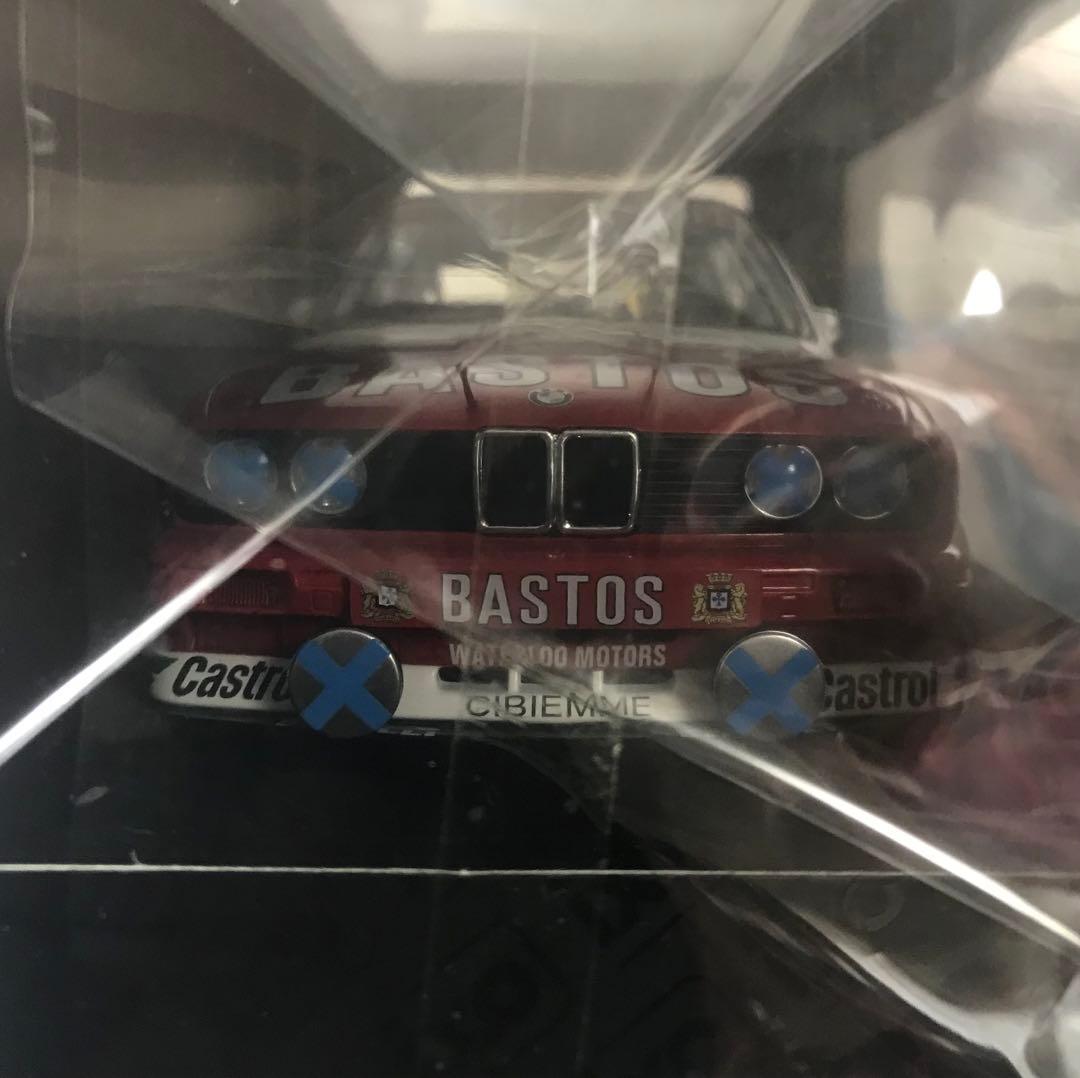 ミニカー BMW E30 M3 1/18