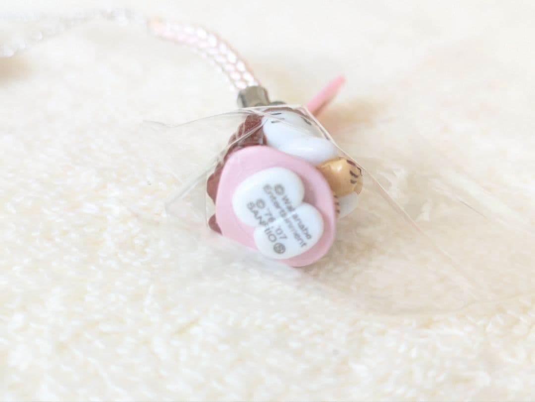 【ハローキティ】未使用タグ付き　しょこたんコラボ　中川翔子　2種類