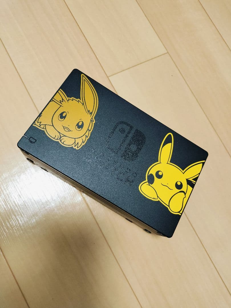 オリエンタルNintendo Switch 本体 ピカチュウイーブイ