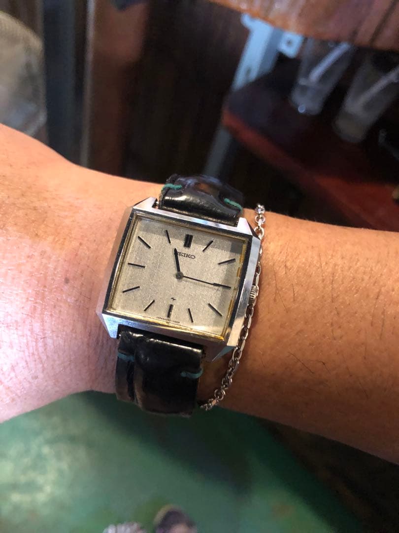 KTA様★美品稼動レア★セイコー　シャリオ　スクエア　手巻き　メンズ　腕時計