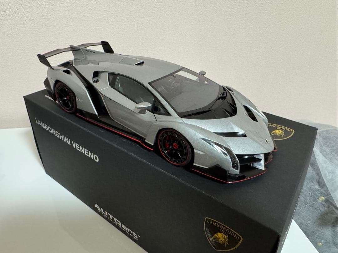 1/18 ランボルギーニ ヴェネーノ　シグネチャーシリーズ 完成品 ミニカー