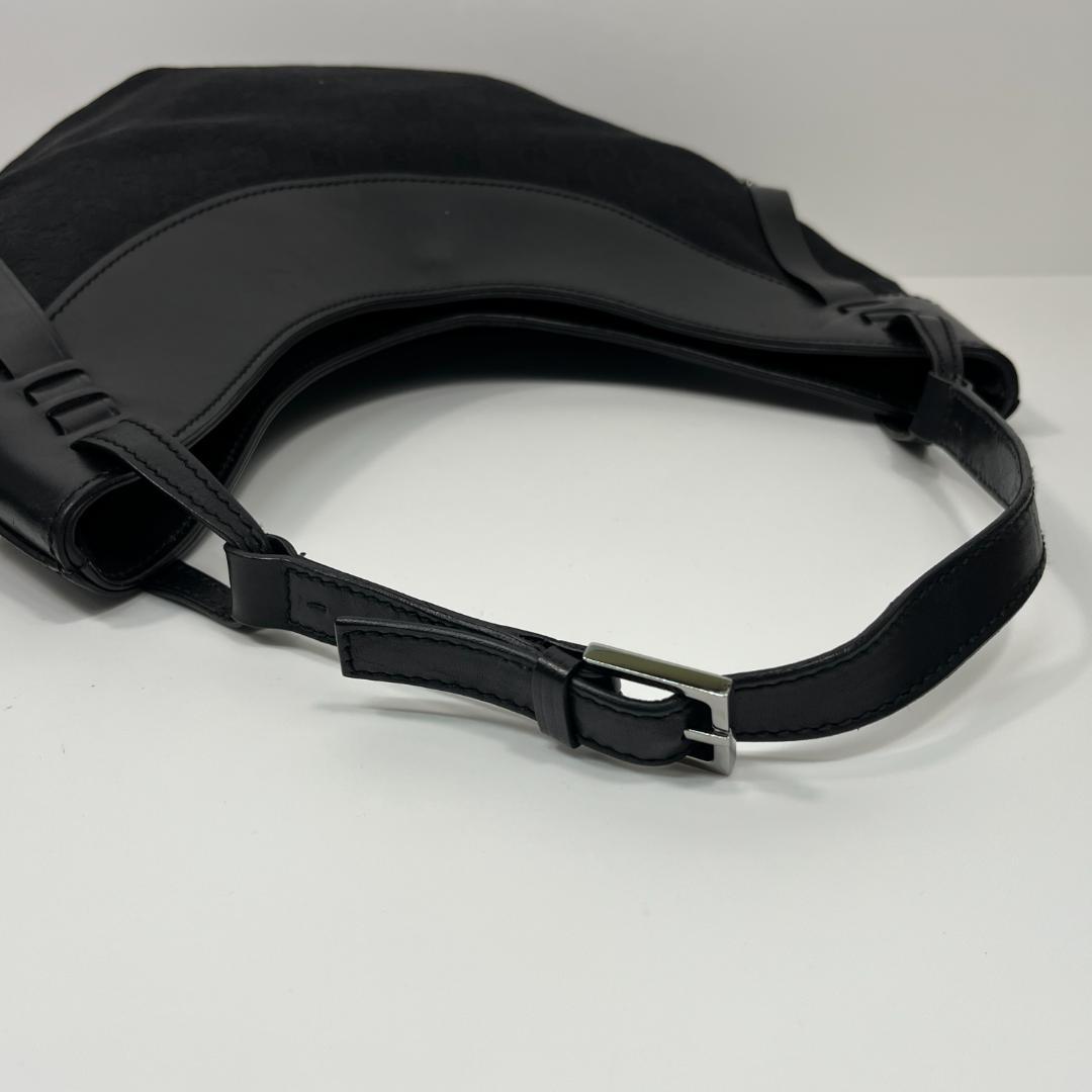 グッチ GGキャンバス 106250 ショルダーバッグ MBZ062