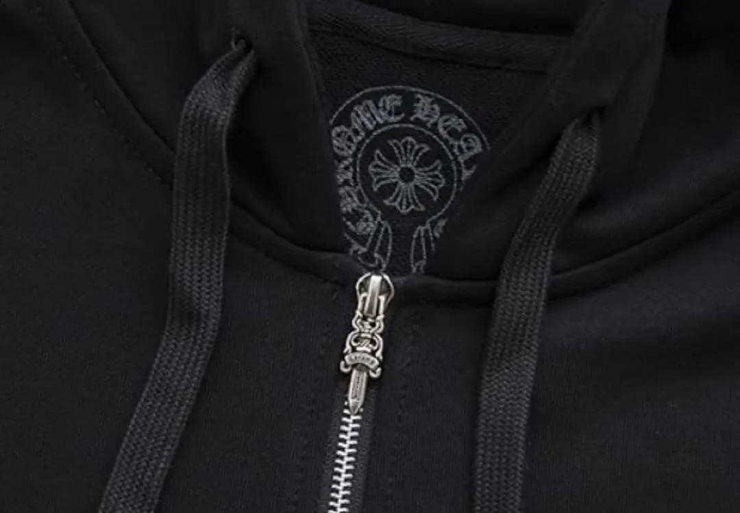 [新品] Chrome Hearts ブラックパーカー
