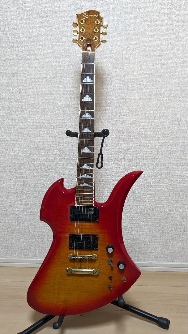 バーニーMG モッキンバードhide チェリーサンバーストサスティナー