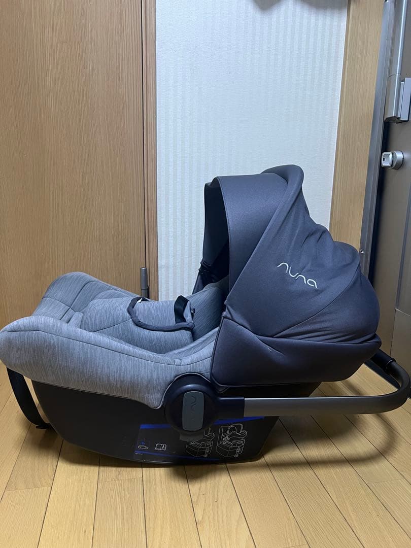 ヌナ　ピパライト　チャイルドシート　ベースセット