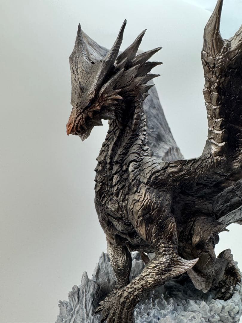 希少　モンスターハンター　クリエイターズモデル　クシャルダオラ　フィギュア　箱無