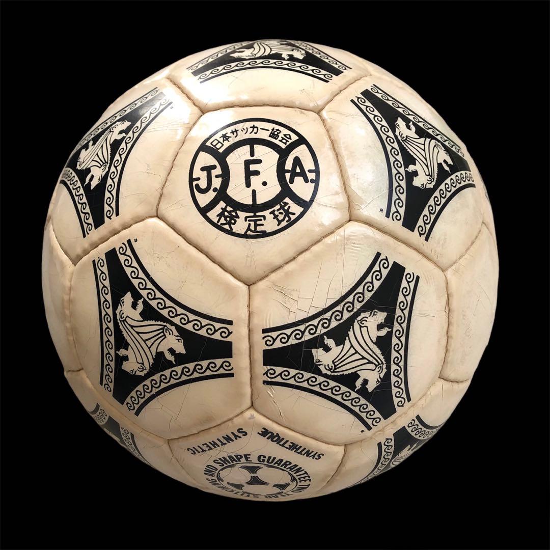 FIFAワールドカップ公式球 エトルスコ・ユニコ 1990 FIFAワールドカップ公式球 エトルスコ・ユニコ 1990 - メルカリ