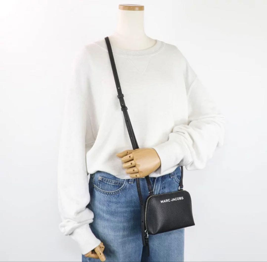 MARC JACOBS ブラックミニショルダーバッグ