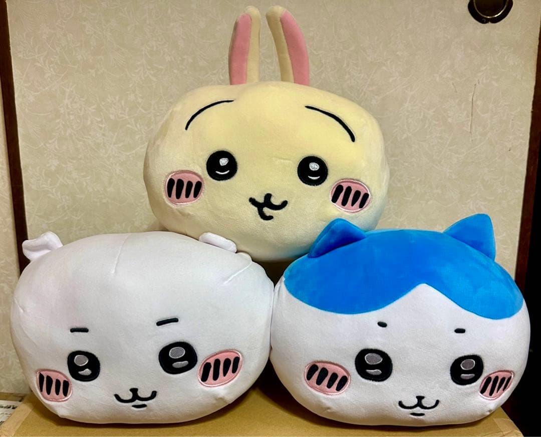 ちいかわ　 ぬいぐるみまとめ売り　13点セット　寝そべり　おしりふりふり　採取