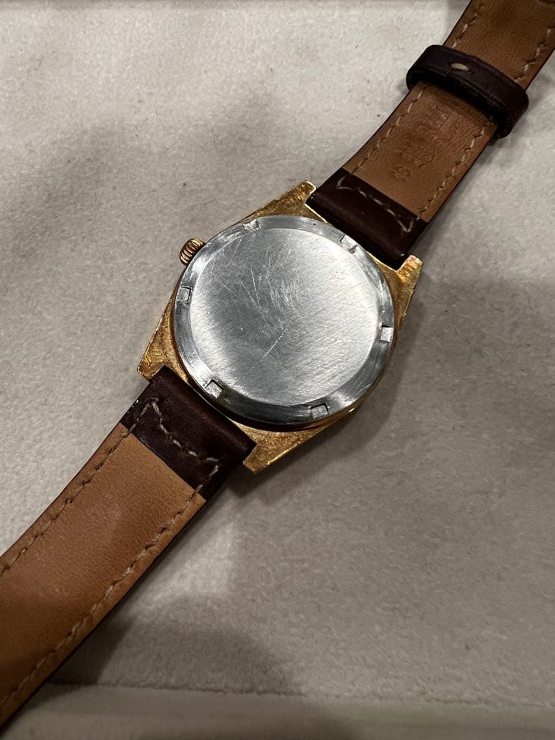 【中古】OMEGA Geneve 136.0049 デイト付 手巻き GOLD
