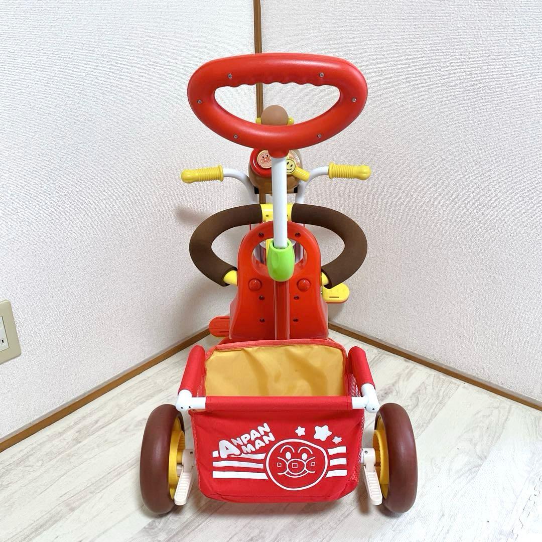 美品 エム・アンド・エム おでかけ三輪車 わくわくアンパンマンごう