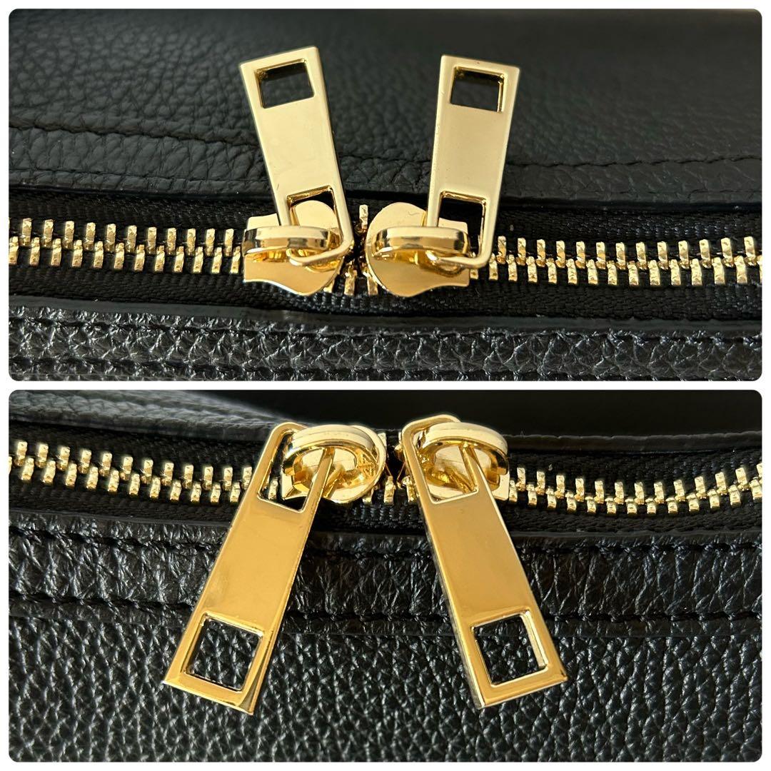 CHRISTIAN VILLA クリスチャンヴィラ　ムーンショルダーバッグ