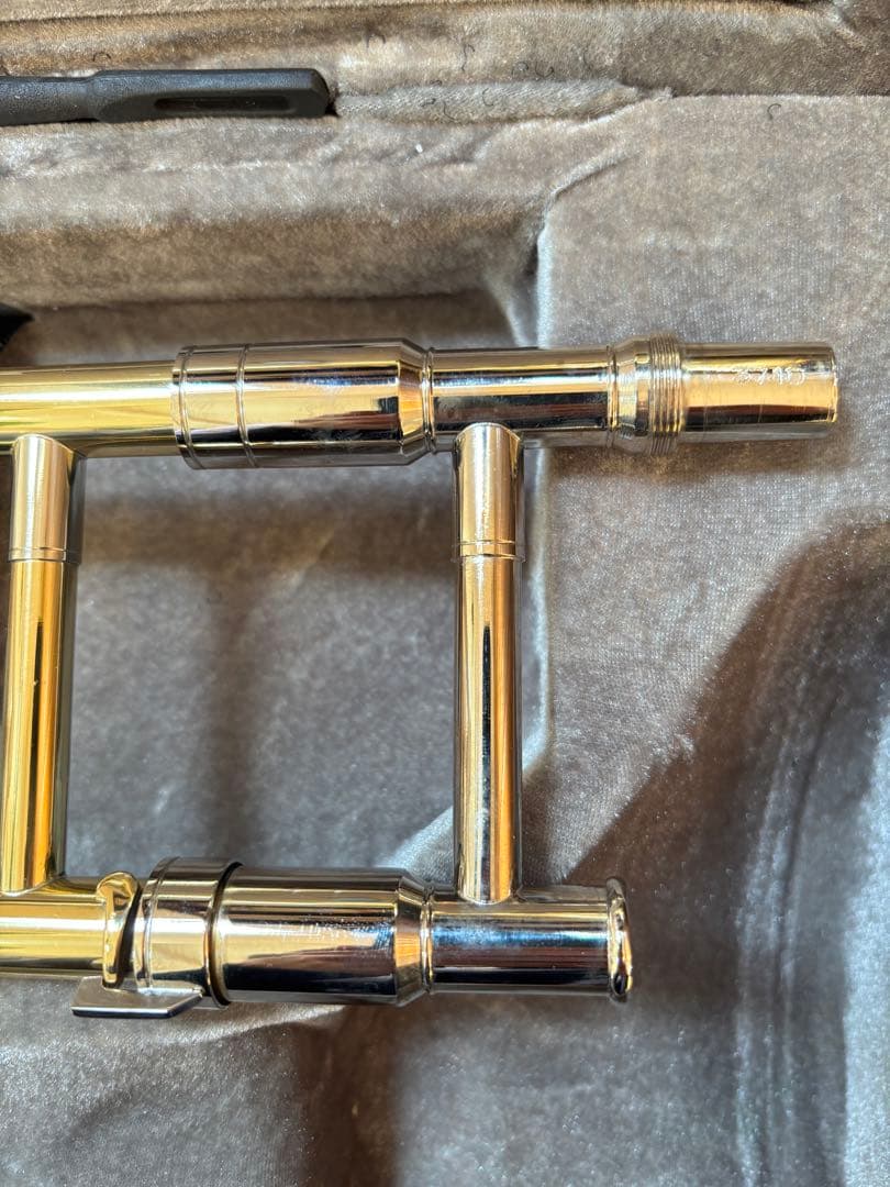 美品Eastar トロンボーン テナー B調 ゴールドラッカー ケース付 初心者