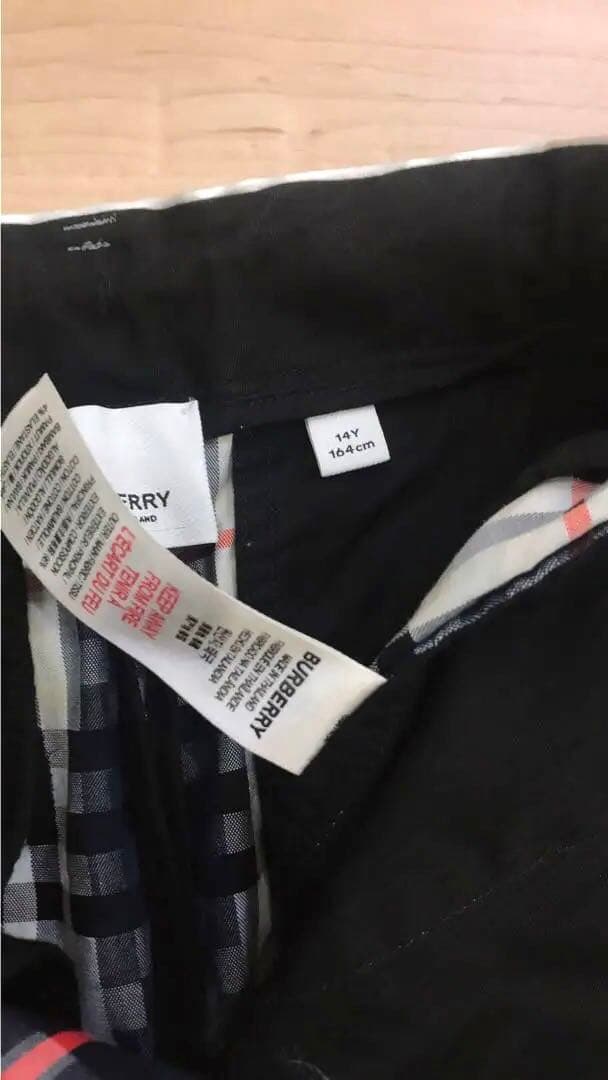 Burberry キッズ 大人細身ならOK 14Y 150cm ショートパンツ