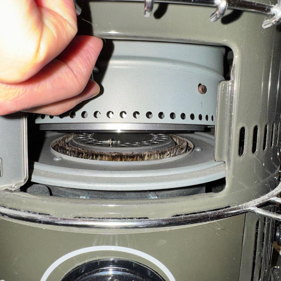 不用品処分】トヨトミ 宿営暖房I型 KS-SDF56(G)