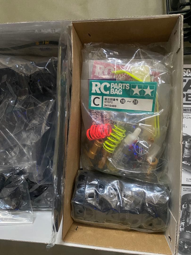 タミヤTA-03R-TRFスペシャル　ベンツCLK-GTRボディ 未使用品