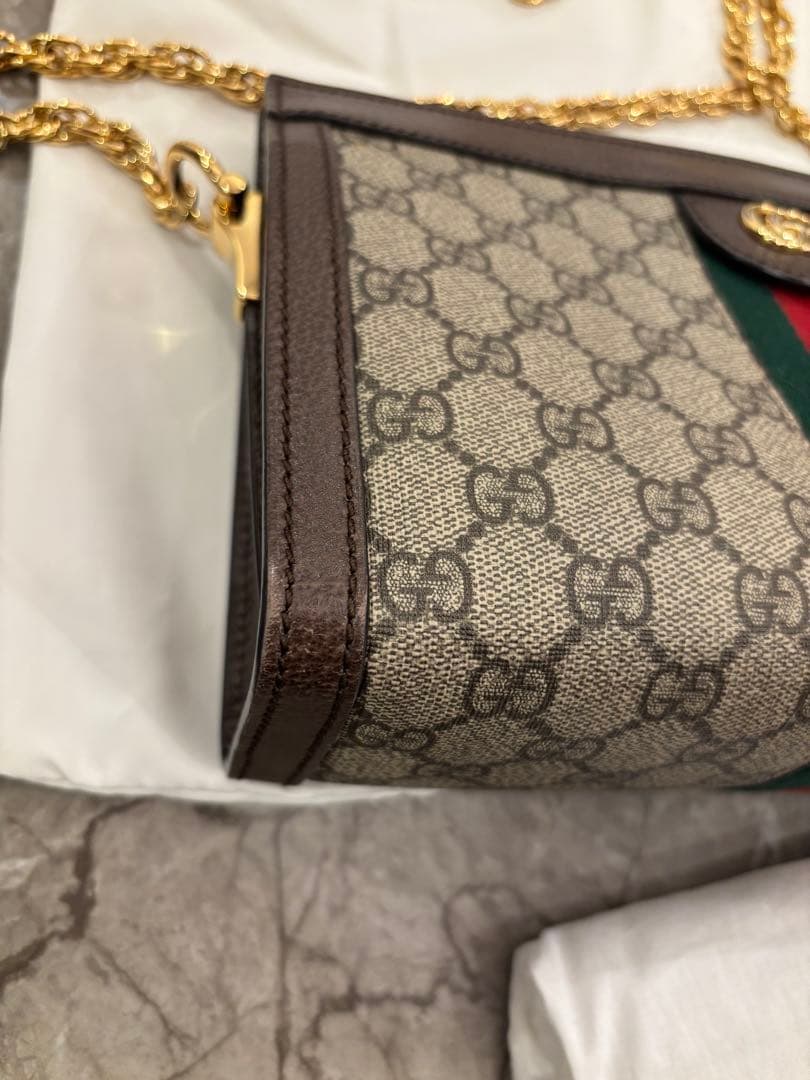人気！グッチ　オフディア　ミディアムショルダーバッグ