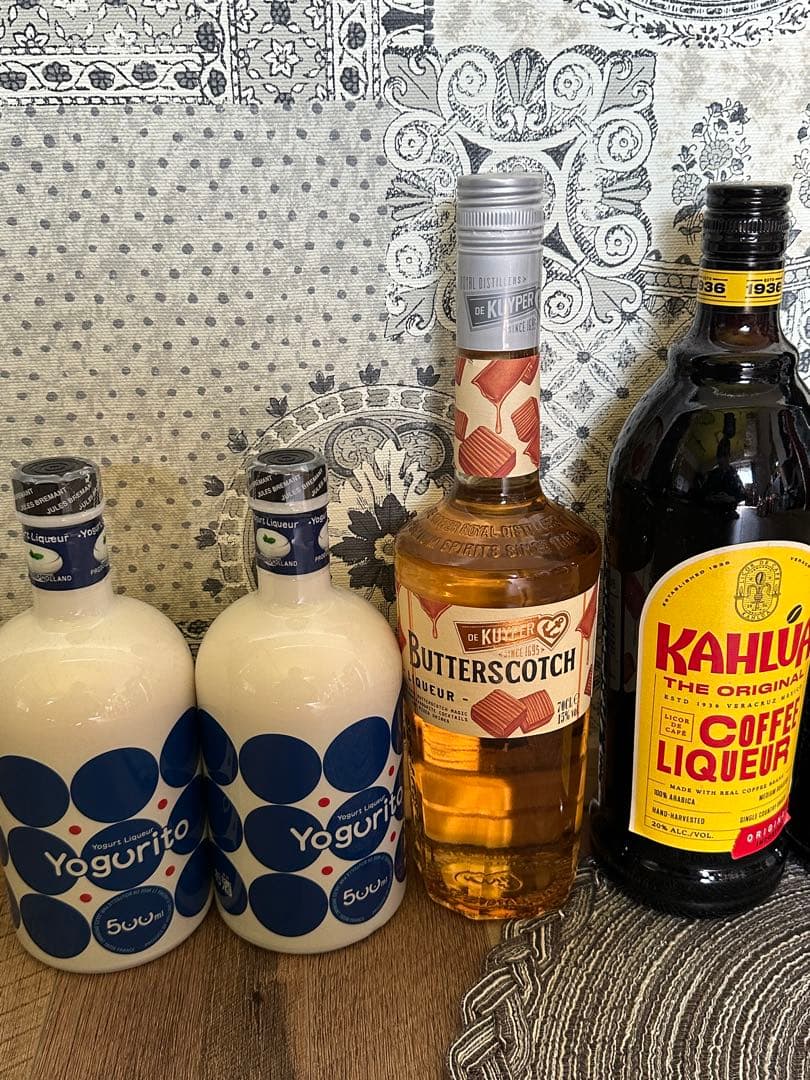 写真2枚目3枚目のリキュール 15本セット カンパリ ヨーグリート カルーア