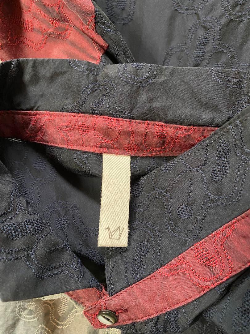 古い大堀相馬焼骨董希少品。特大，大形冰裂開片壺 描金奔馬柄。希少美