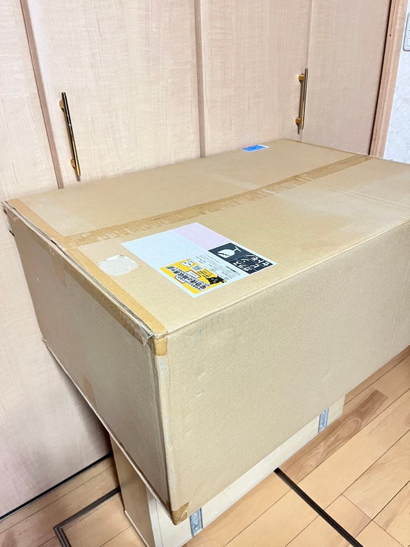 商品未開封　『バットマンビギンズ』バットモービルMMS596