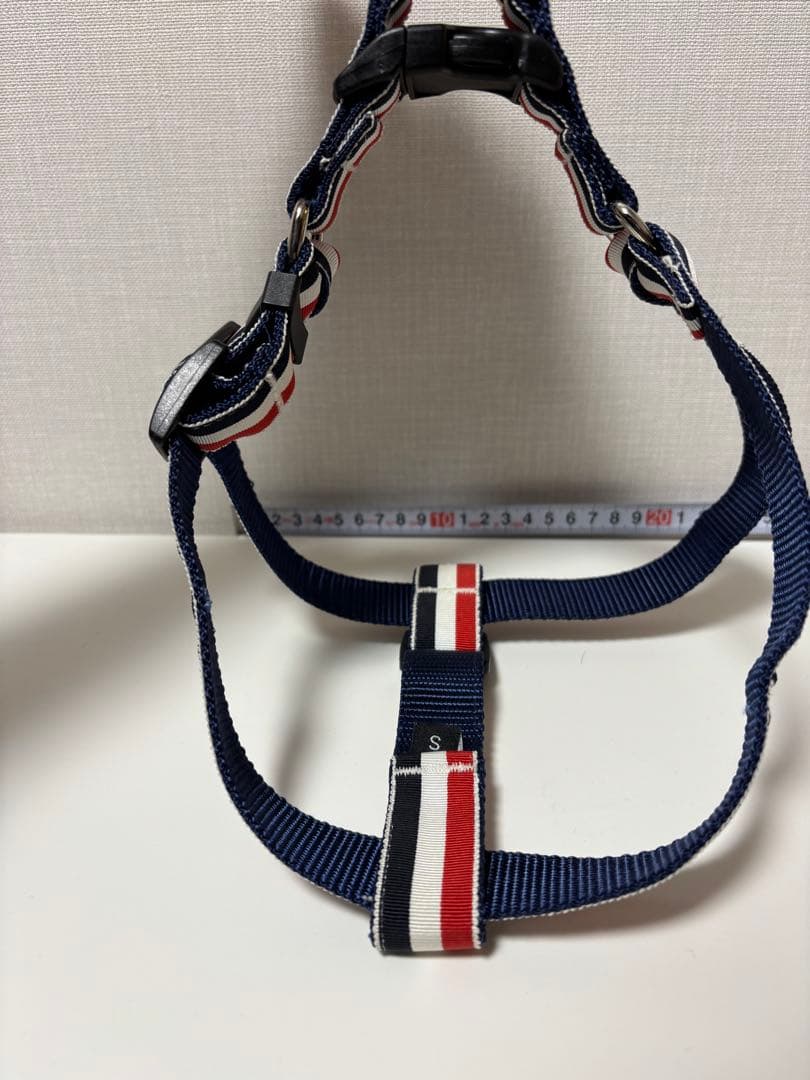 THOM BROWNE】ドックハーネス 犬用 ペット用品 トリコロール S