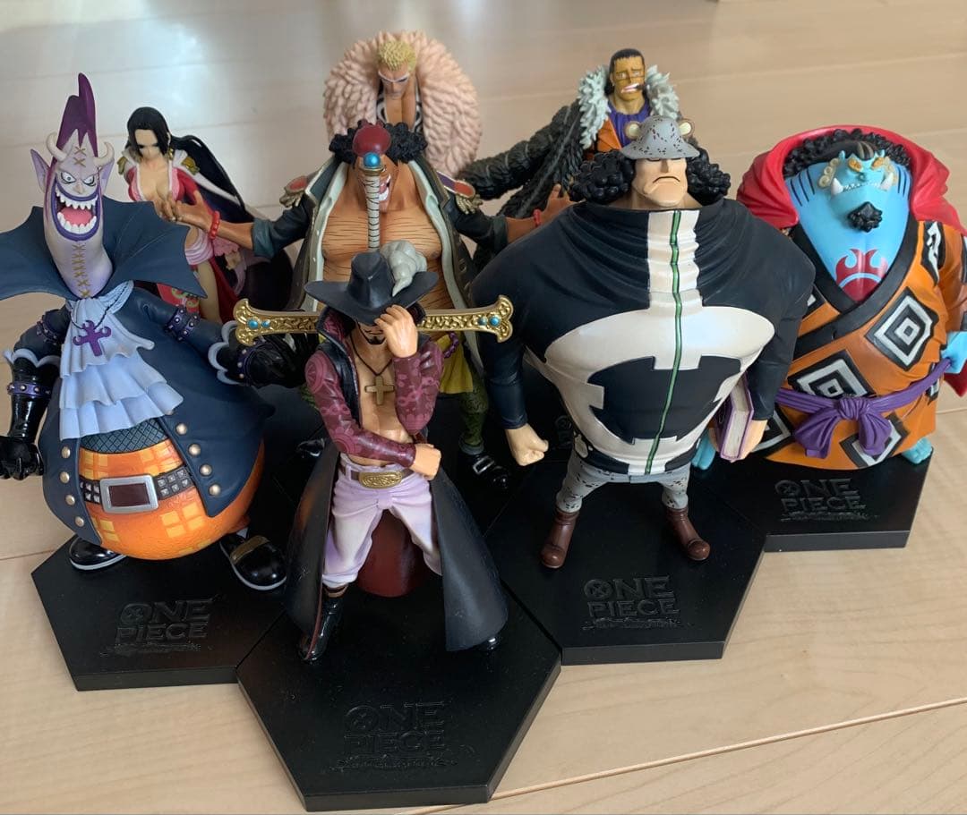 ONE PIECE フィギュア 8体セット ワンピース アクションフィギュア 8体