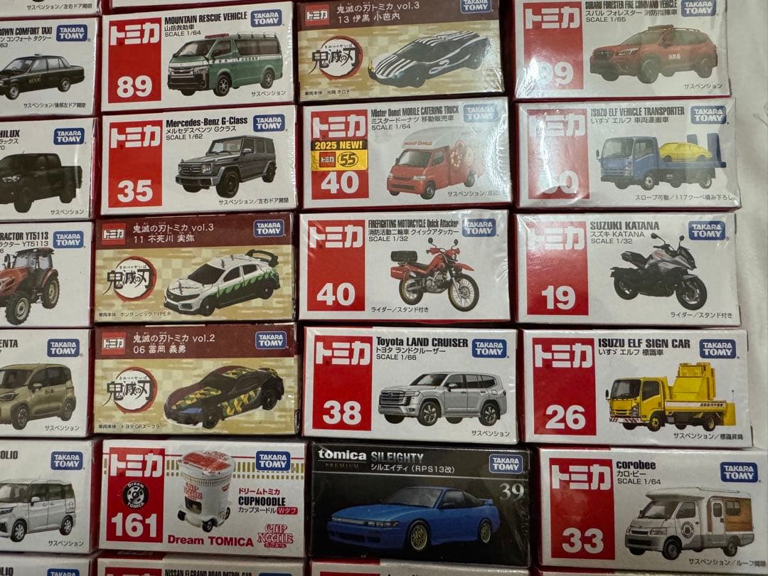 トミカ　未開封100台まとめ売り　ミニカー　プレミアム