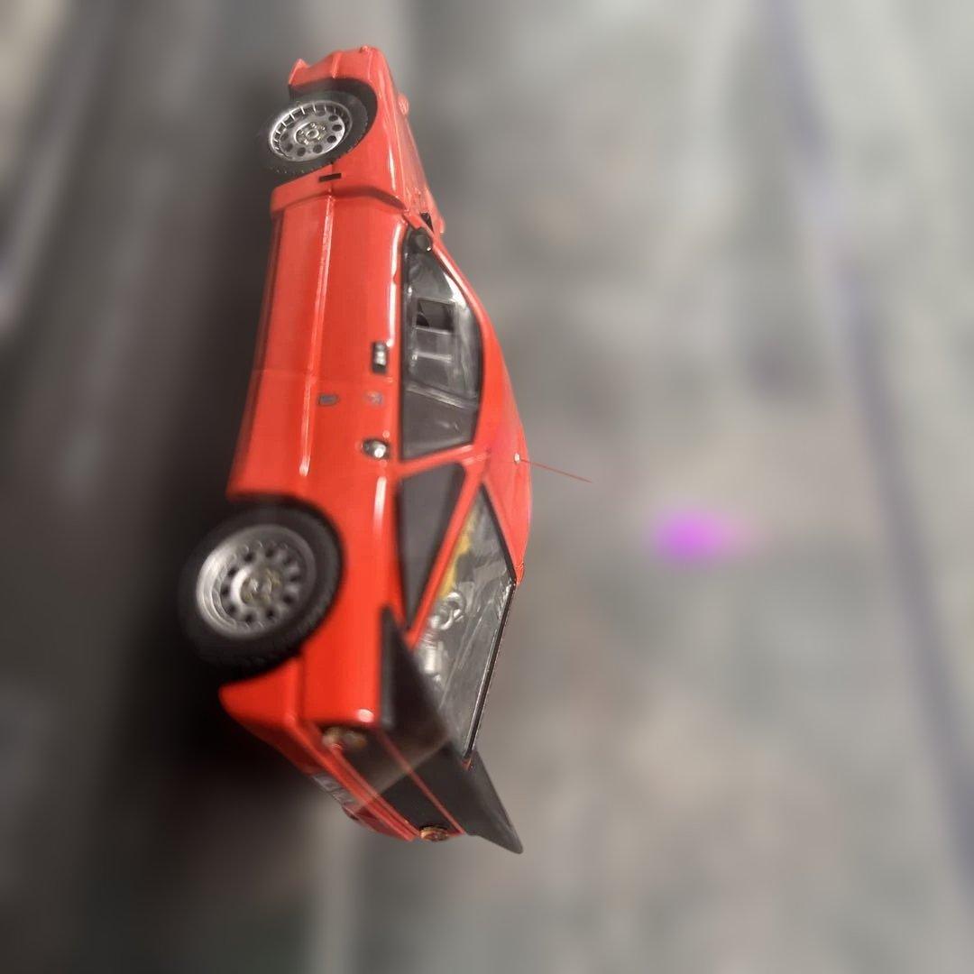 ランチア 037 ラリー プレインカラーモデル レッド 1/43 hpi