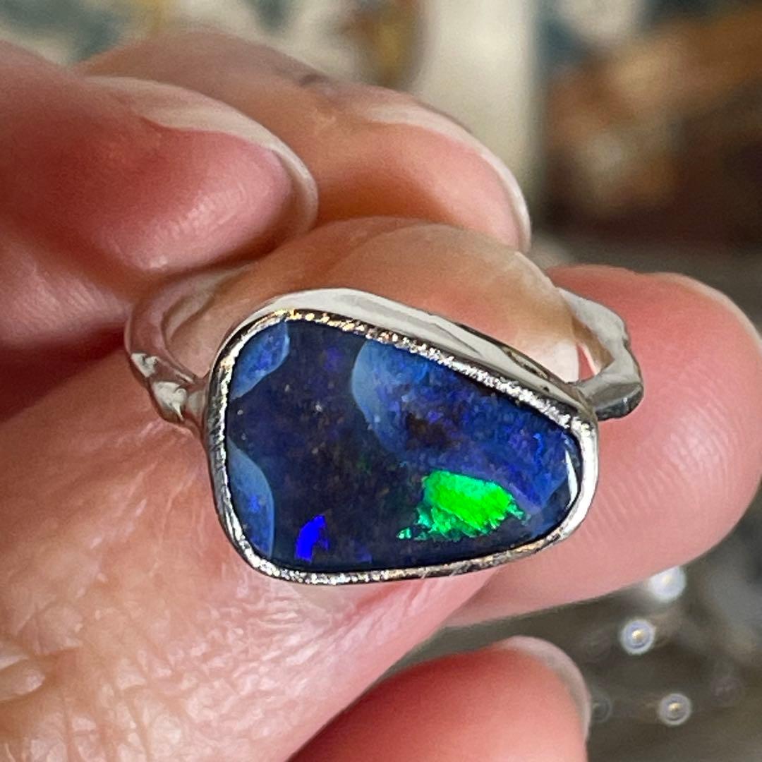 ハンドメイド　シルバー925 　シルバーリング ボルダーオパール