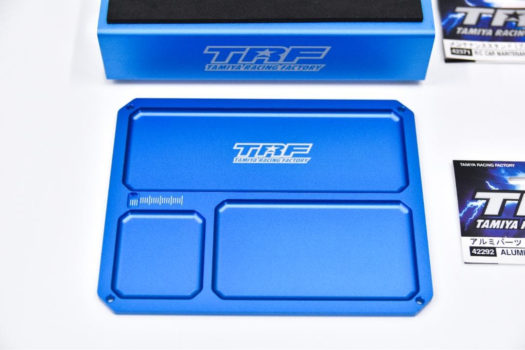 タミヤ TRF 2点セット （ メンテナンススタンド ／ アルミパーツトレイ）