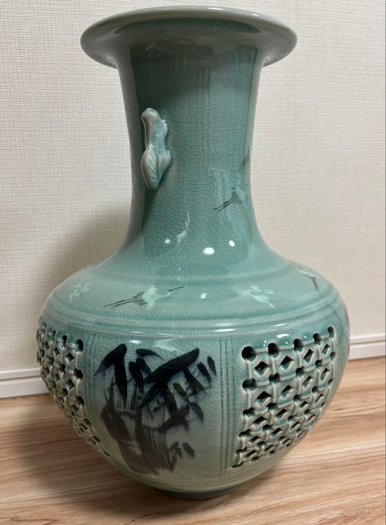 高麗青磁 天眞 壺（高さ40cm）透かし彫り