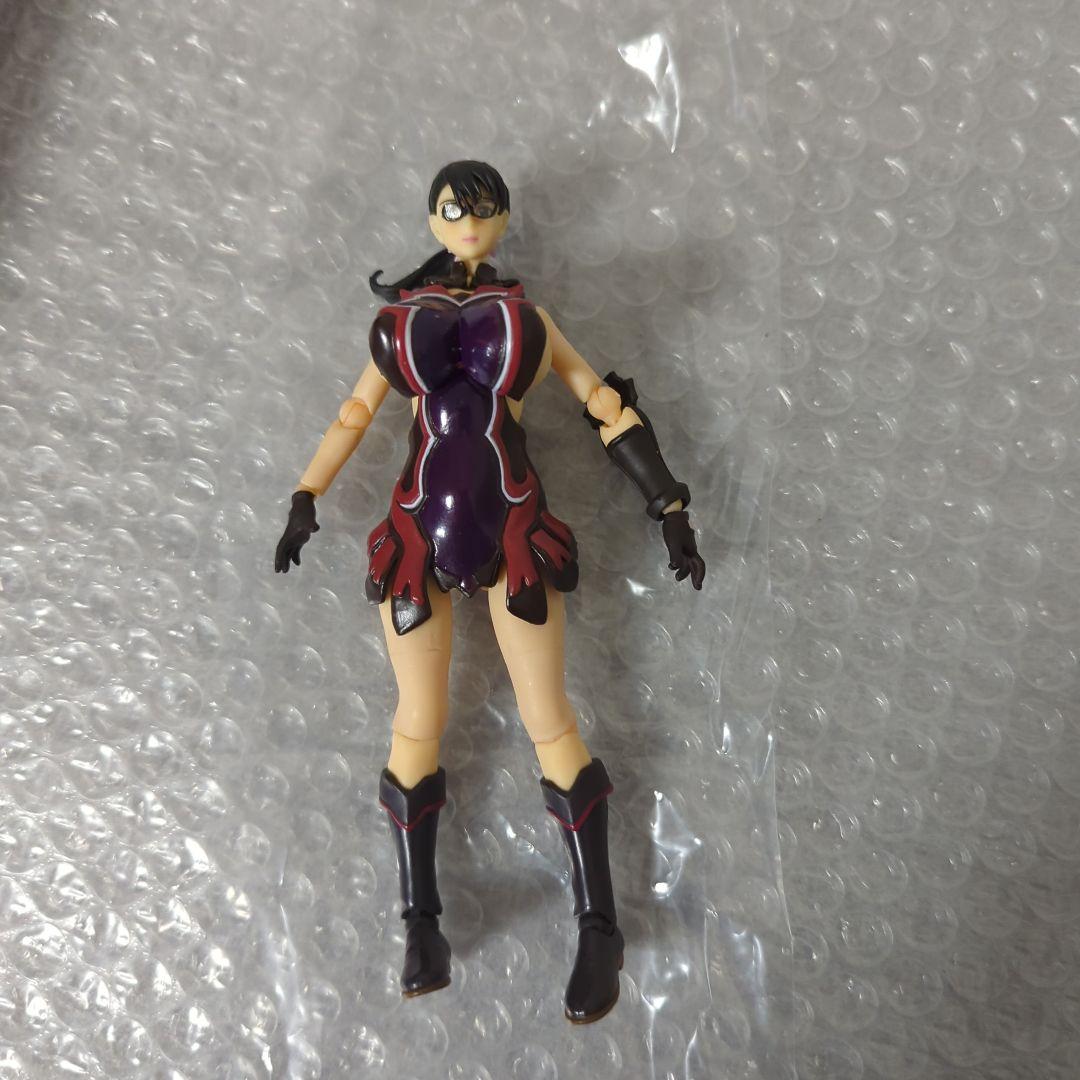 【現状品】リボルテック 武器屋カトレア クイーンズブレイド アクションフィギュア