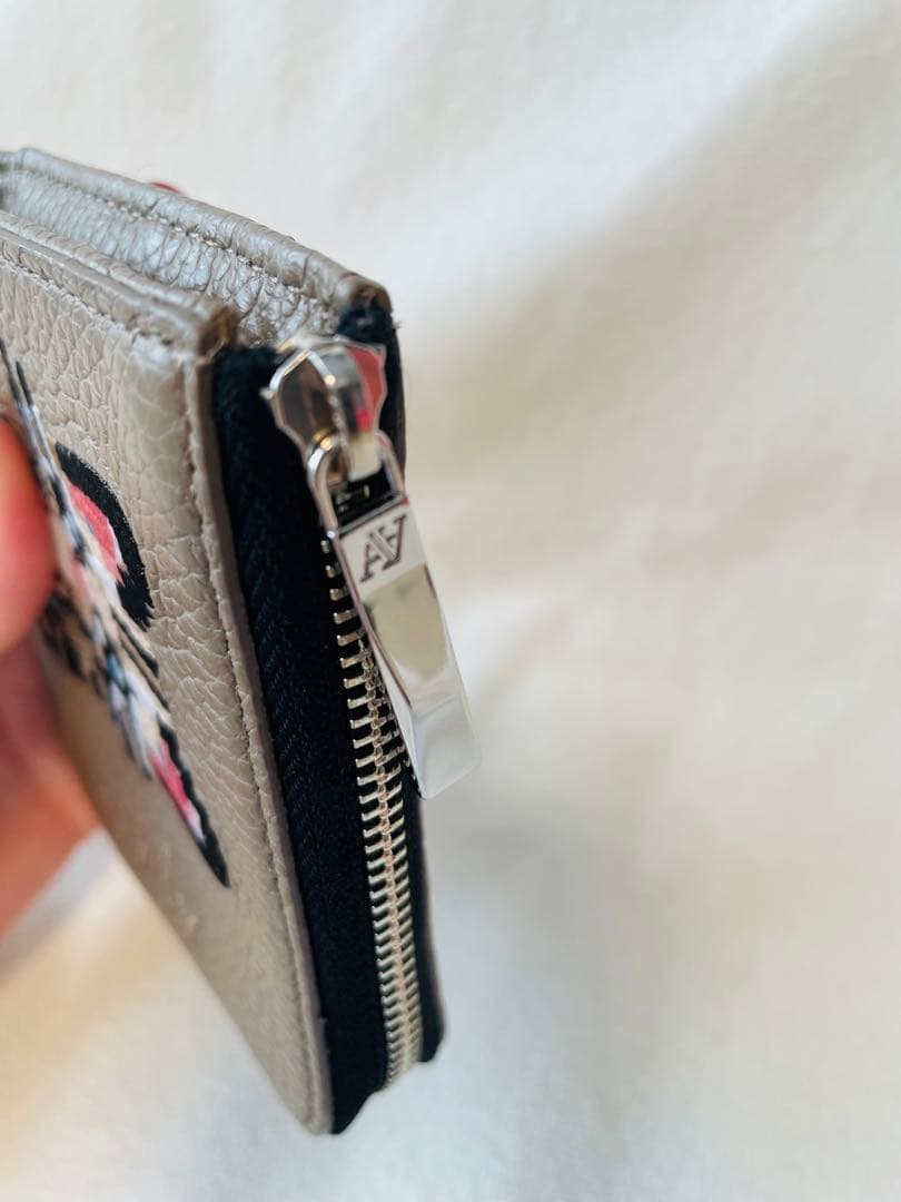 【 美品✨️】ATAO チェスZOO イリオモテヤマネコ 刺繍 ミニ財布 トープ