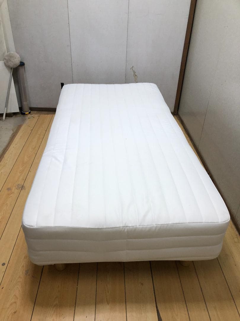送料無料　無印良品 脚付きマットレスベッド シングル 白 250723-9