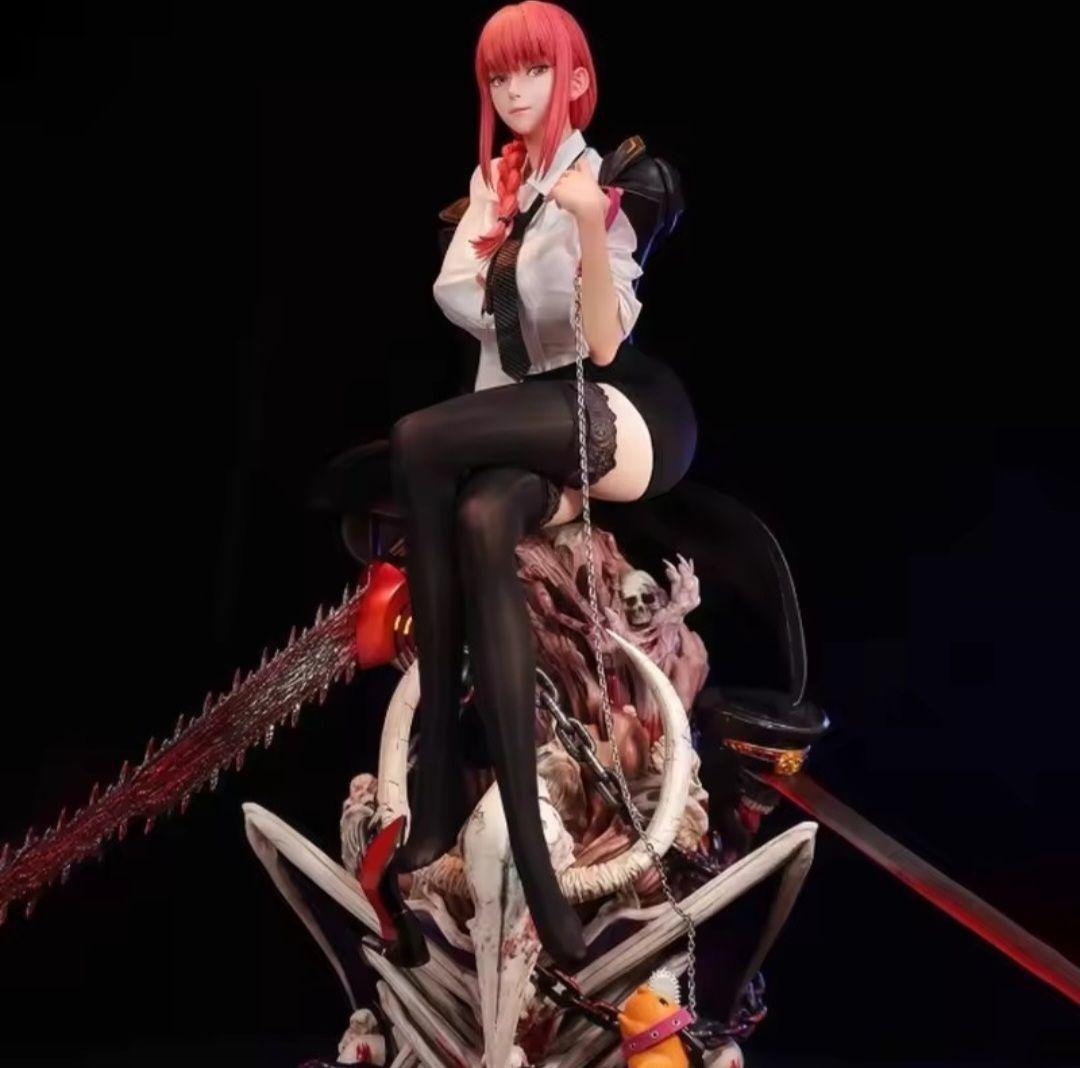 チェンソーマン マキマ フィギュア 着せ替え可能 チェンソーマン」“私の着替えもお願いします”コートひるがえし歩き