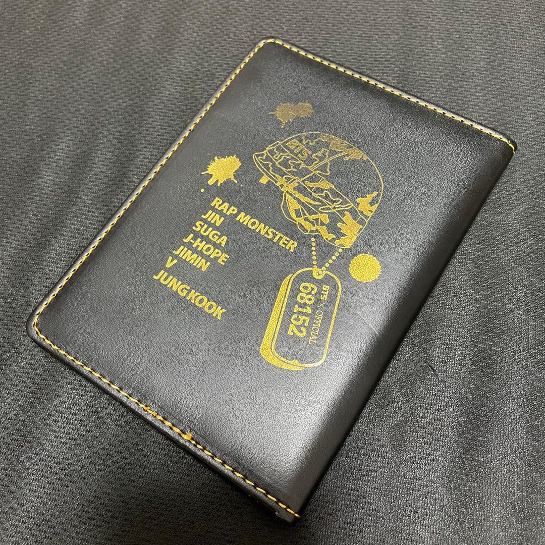 BTS FC継続特典 パスポートケース Vサイン入り