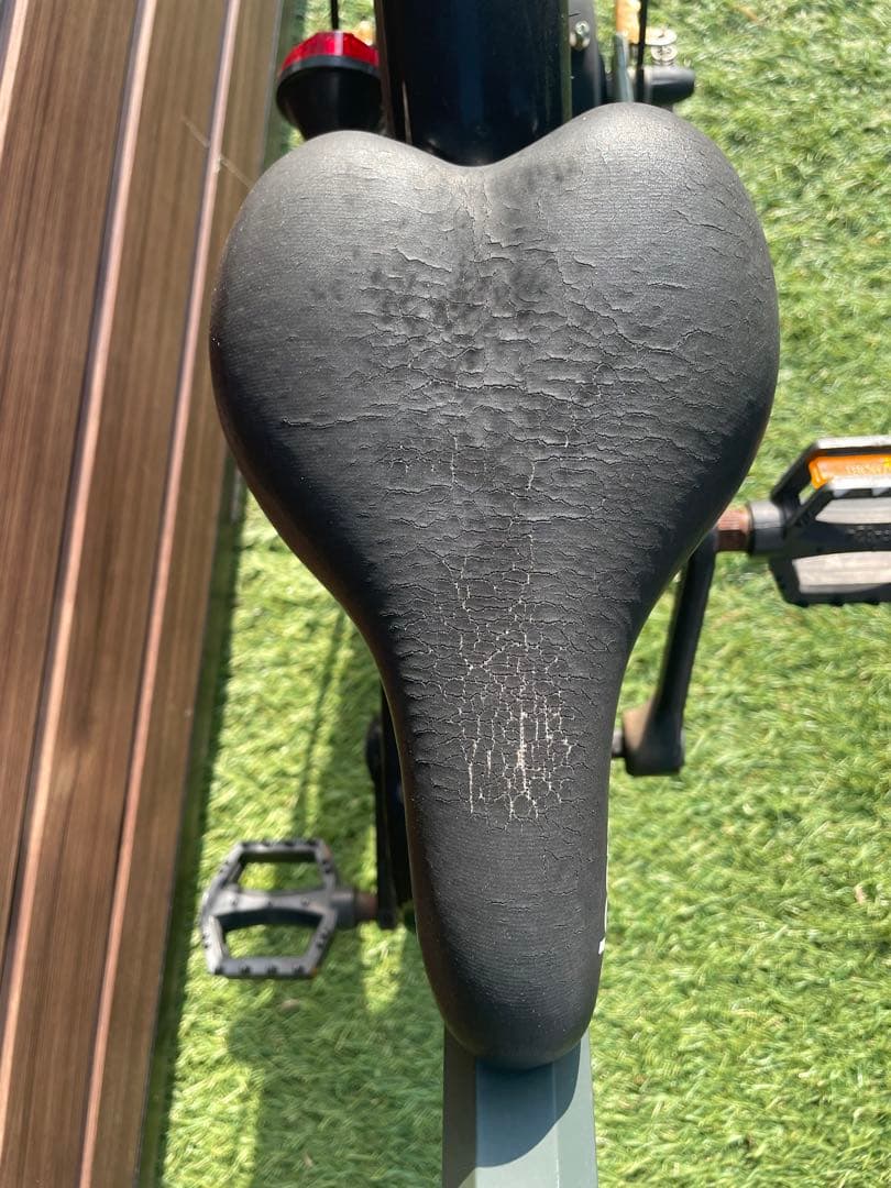 セール中☆Jeep 18インチ オリーブグリーン 引き取り限定 補助輪付き