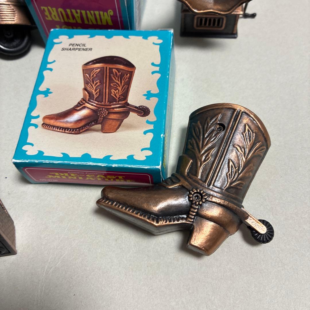 ダイキャスト ミニチュア アンティーク ペンシルシャープナー 鉛筆削り