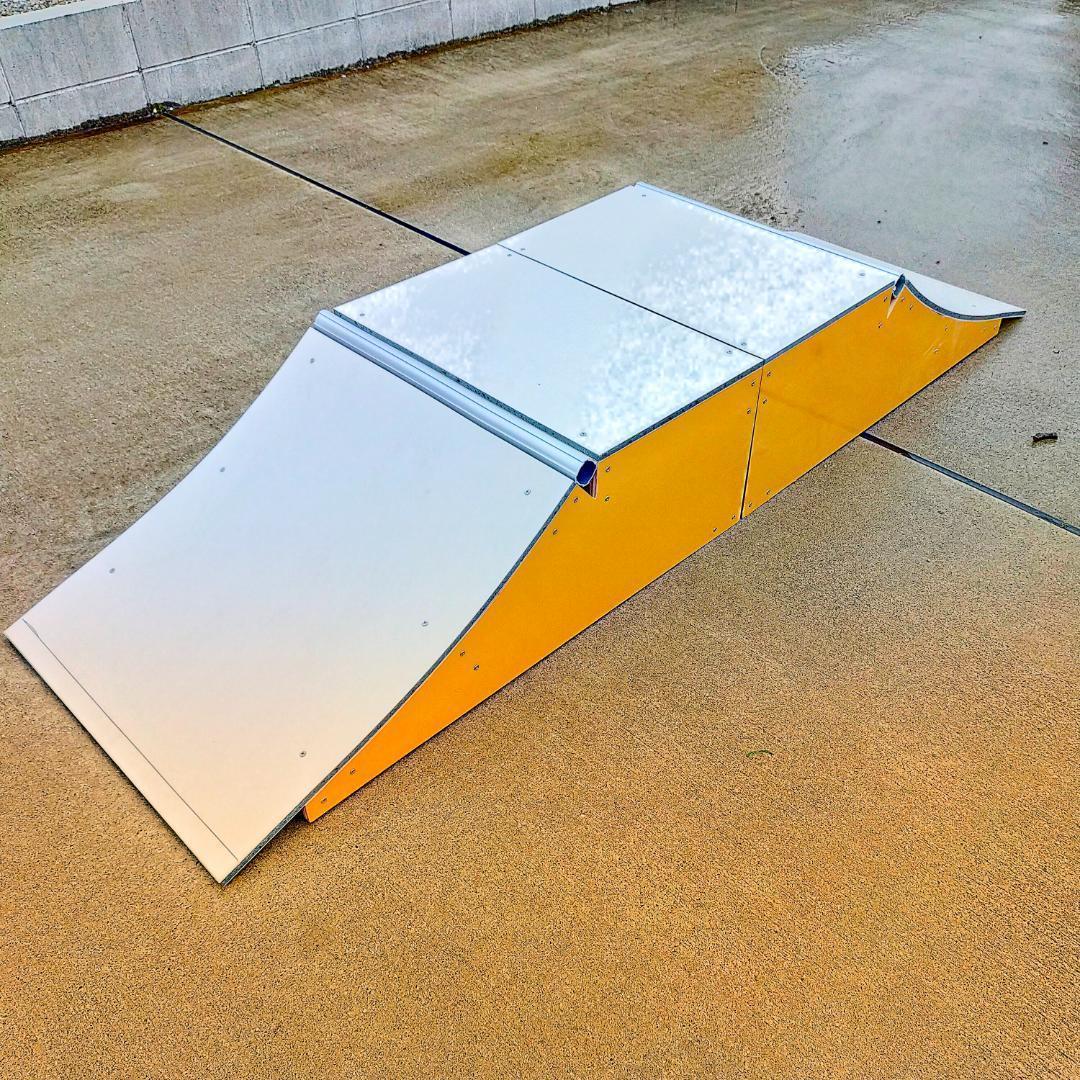 Shl2台セット すぐにお届け送料込スケボーランプ完成品 高さH300mm