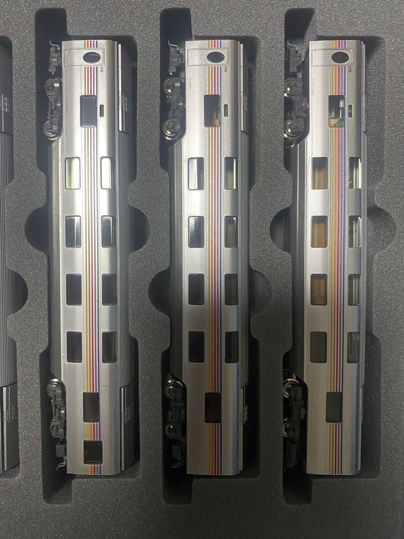 全車純正室内灯付き！　KATO 10-1336 E26系「カシオペア」12両