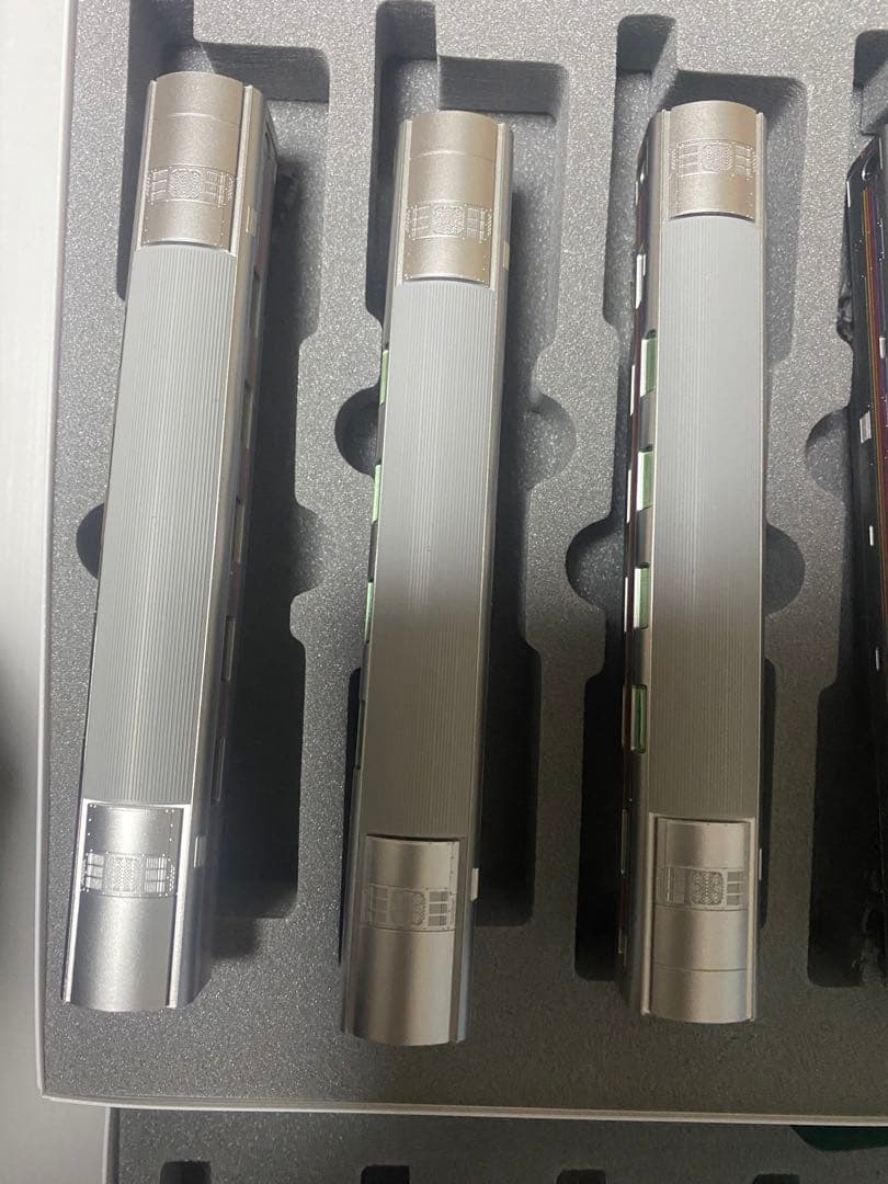 全車純正室内灯付き！　KATO 10-1336 E26系「カシオペア」12両