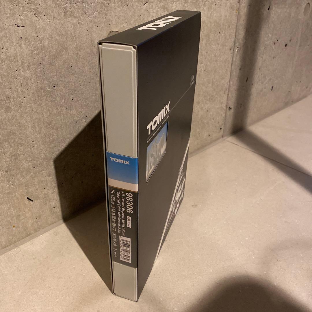 【TOMIX】 JR 185-200系 特急電車(踊り子・強化型スカート)