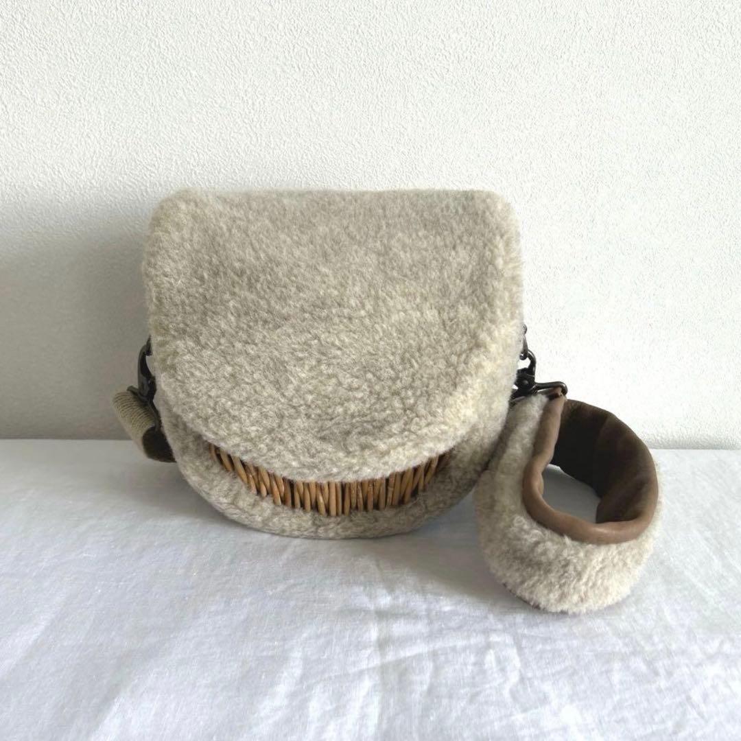 ebagos エバゴス　ウールボア・ボディバッグ（マロングラッセ）