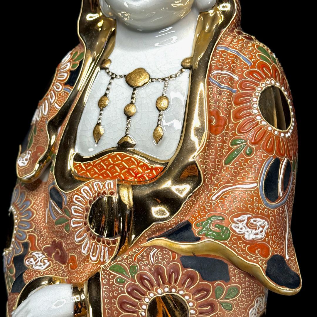 九谷焼 観音像 彩釉と金彩が調和する、気品ある観音立像。 高さ